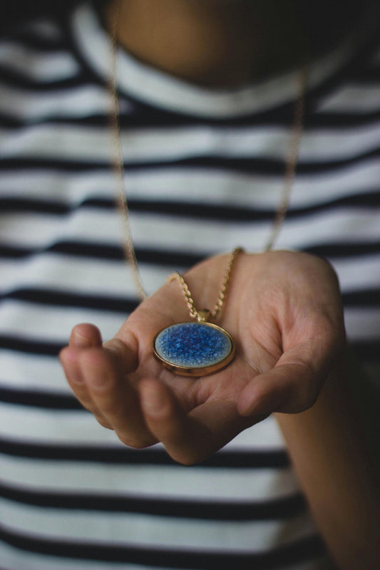 How to Elevate Your Street Style with a Pendant Necklace