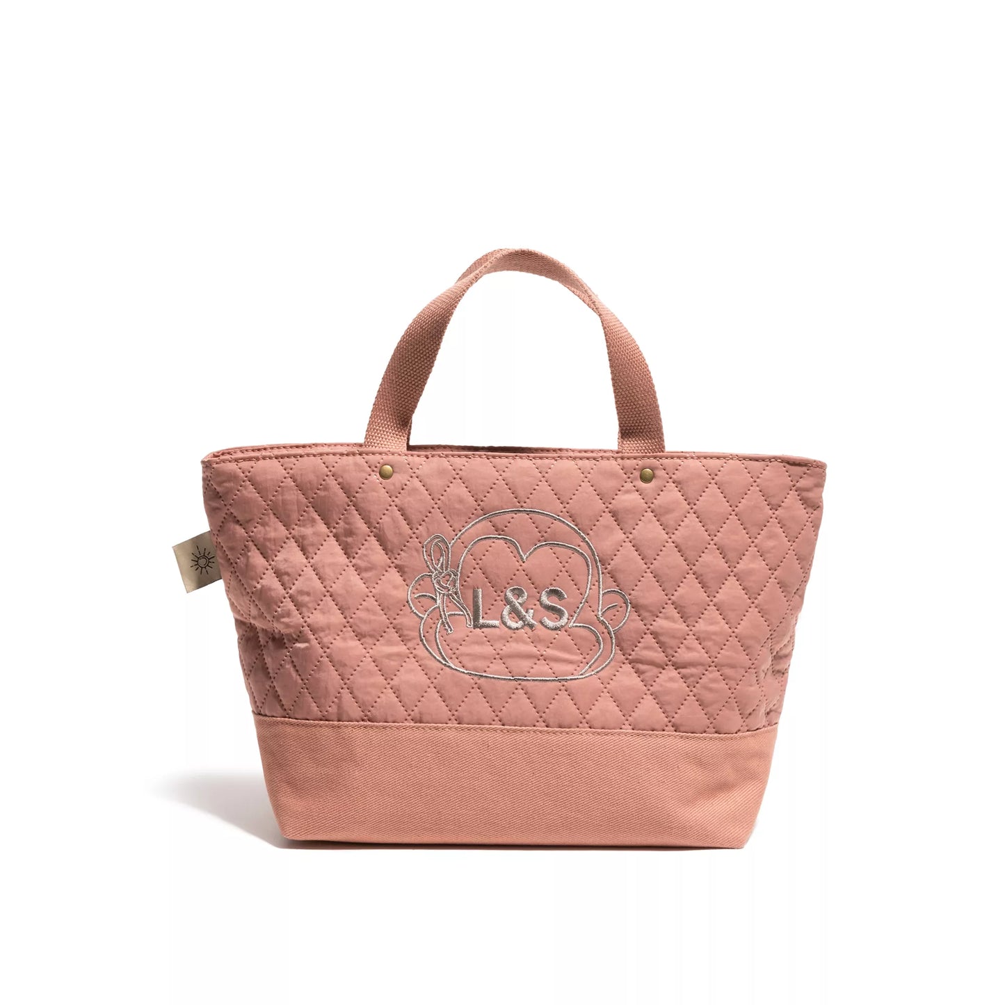 Versatile bag perfect for modern women who value style and practicality