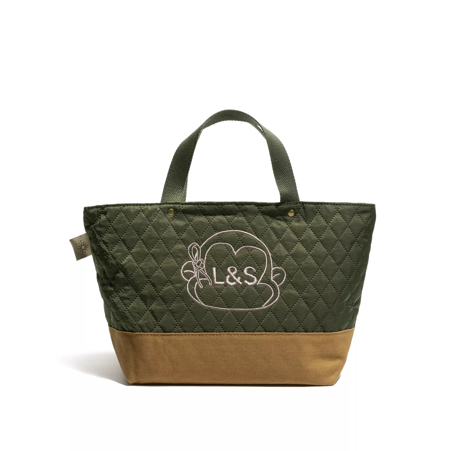 Versatile bag perfect for modern women who value style and practicality